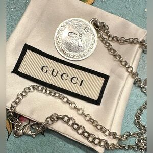 Gucci Bee Double G 18 inch silver necklace with claw clasp